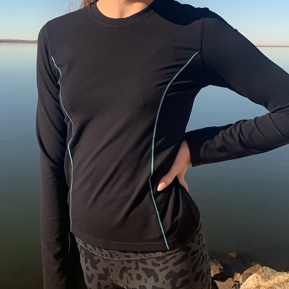 VINTAGE lululemon long sleeve🤩 - Picture 5 of 5